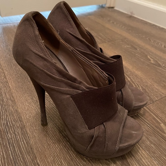 Versace Heels - Picture 1 of 4